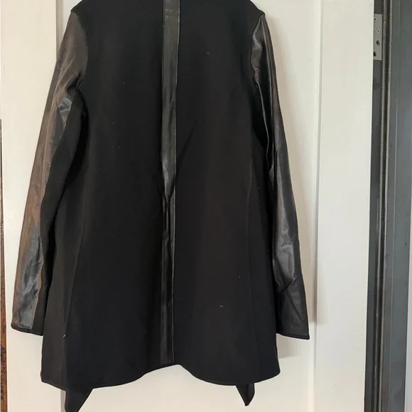 NWOT Spanx Drape Front Jacket Very Black - Picture 8 of 11